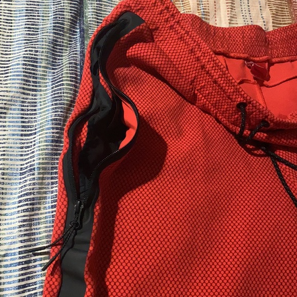 Men's Nike Shorts - Picture 3 of 3